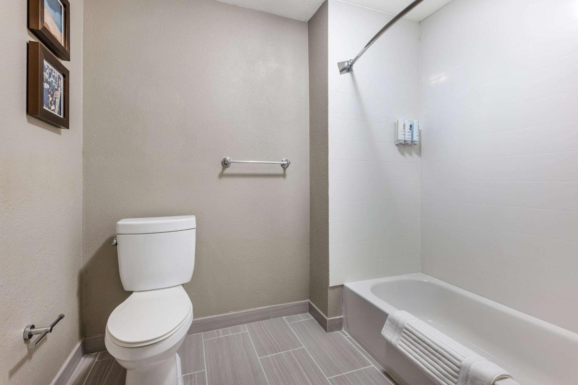 Country Inn & Suites By Radisson Bolingbrook, I-55 Екстериор снимка